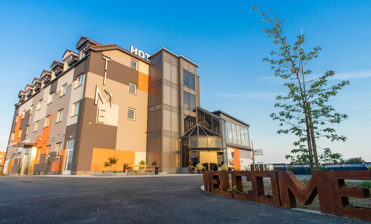 Hotel Time Velika Gorica Extérieur photo