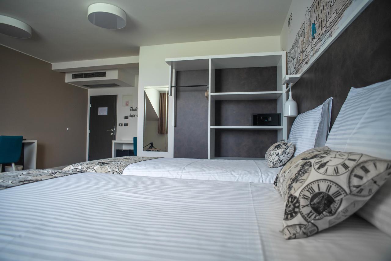 Hotel Time Velika Gorica Extérieur photo