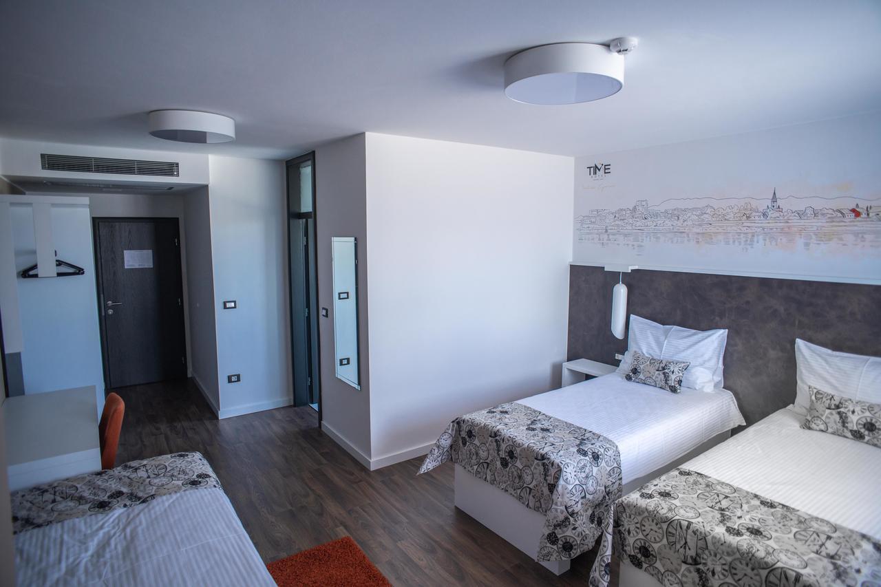 Hotel Time Velika Gorica Extérieur photo