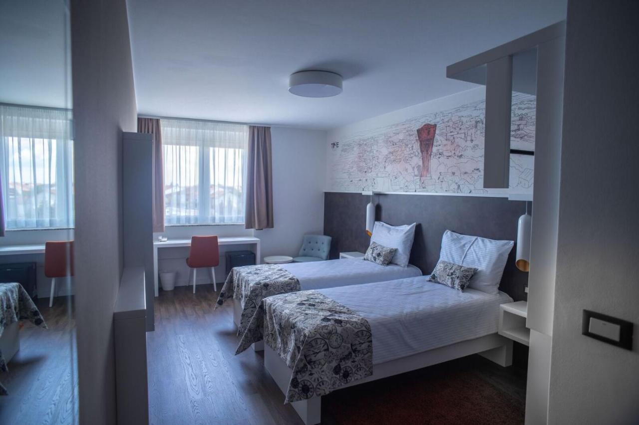 Hotel Time Velika Gorica Extérieur photo